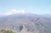 Dorsal de Teno. Edificio Teide nevado al fondo. 